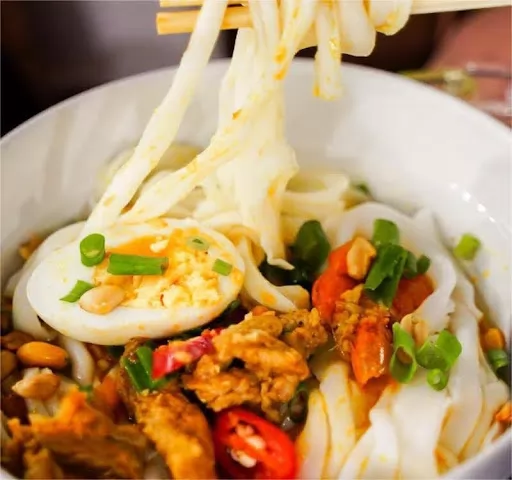 Kh&aacute;m ph&aacute; v&agrave; trải nghiệm ăn g&igrave; ở Hội An&nbsp;