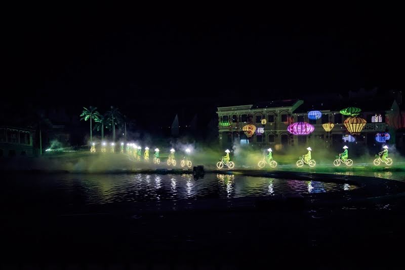 The Hoi An Memories Show is recognized as the largest outdoor real scene stage in the world with profound cultural significance