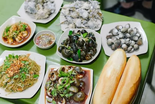 Mỗi m&oacute;n ốc đều giữ được độ gi&ograve;n dai tự nhi&ecirc;n