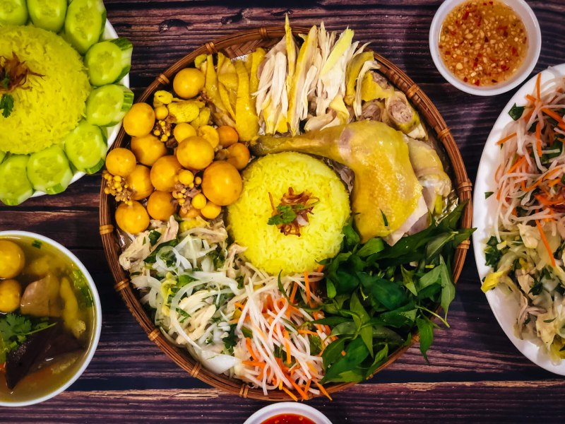 Ẩm thực Hội An đa dạng và phong phú khiến du khách không thể bỏ qua