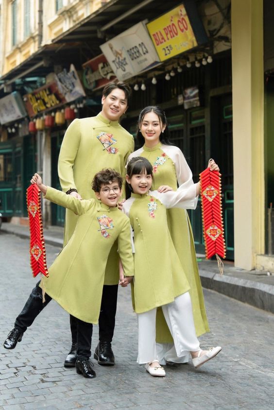 Mẫu áo dài cách tân cho trẻ em