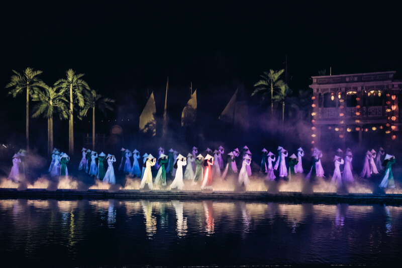 Áo dài là linh hồn, là thông điệp của Ký Ức Hội An Show