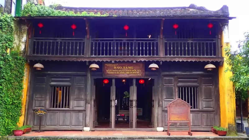 Gh&eacute; thăm Bảo t&agrave;ng Văn h&oacute;a D&acirc;n gian trong chuyến du lịch Hội An tự t&uacute;c của bạn