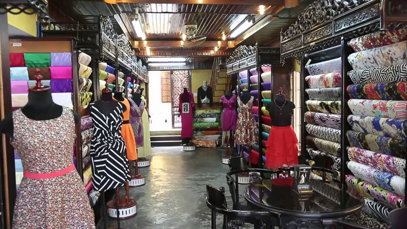 Thu Thuỷ Silk chính là địa chỉ may áo dài Hội An được nhiều du khách ghé đến