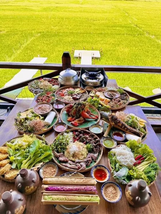 Bữa cơm mang đậm dư vị ẩm thực Hội An tại The Canh Dong