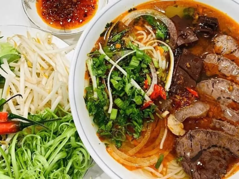 Bún bò Huế