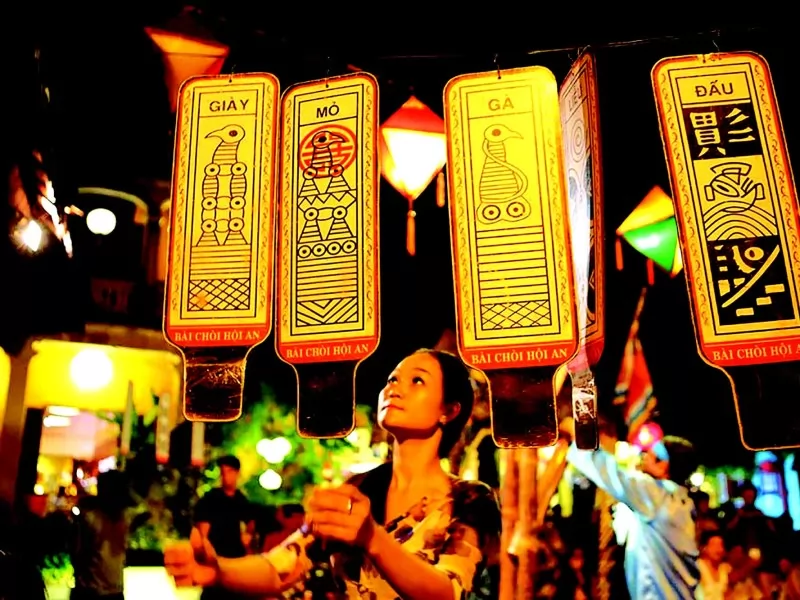 Các biểu tượng đặc trưng độc đáo của mỗi quân bài