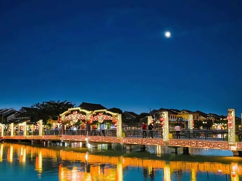 Cầu An Hội rực rỡ về đêm