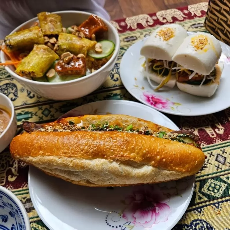 M&oacute;n ngon Hội An tại Ken Vegetarian and Coffee