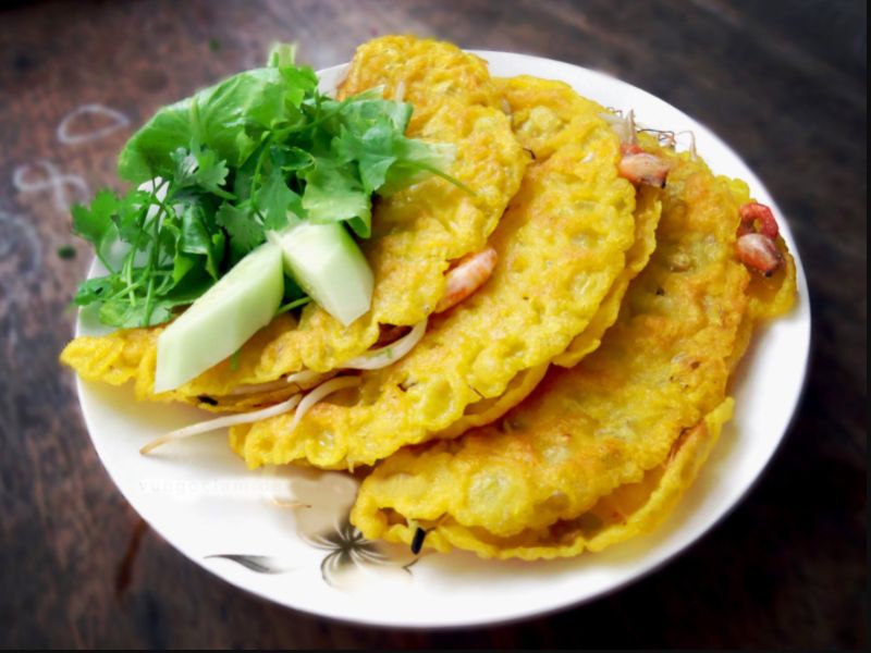 Chiếc bánh xèo nhỏ xinh vừa miệng của ẩm thực phố cổ Hội An