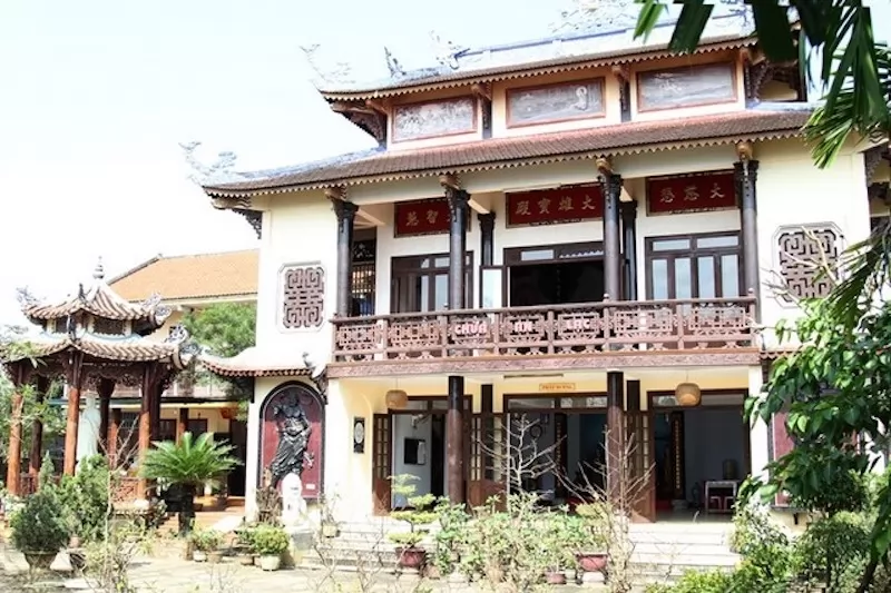 Ch&ugrave;a An Lạc Hội An