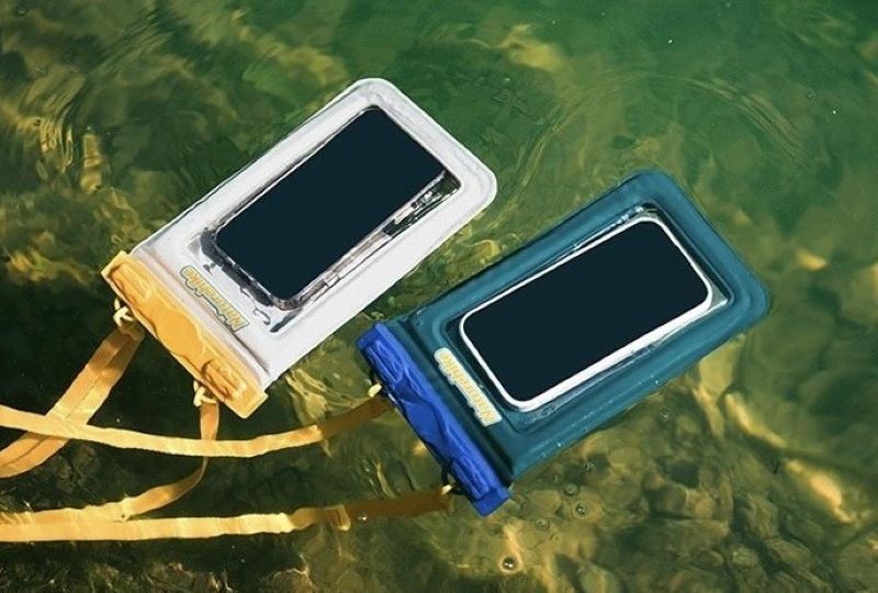 Chuẩn bị túi chống nước cho mọi hoạt động vui chơi trở nên dễ dàng hơn