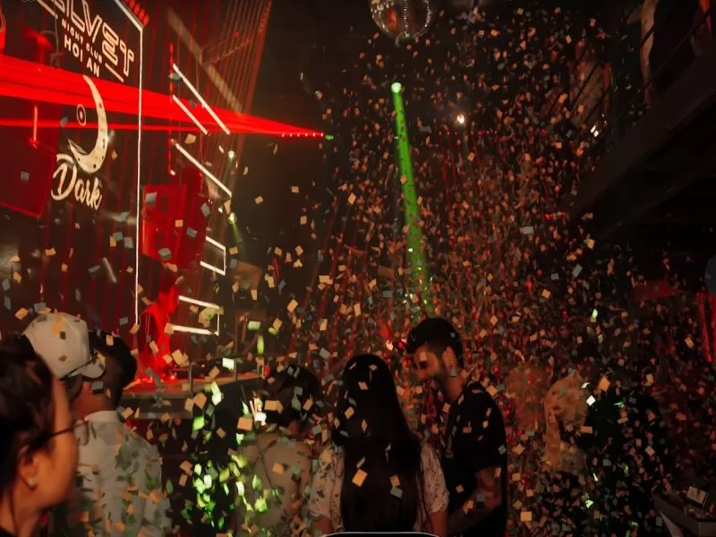 Điểm đến cho những buổi tiệc giải tr&iacute; xuy&ecirc;n m&agrave;n đ&ecirc;m bậc nhất tại Hội An