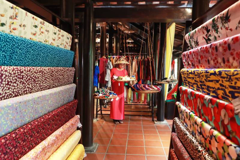 Du khách có thể tham khảo những thiết kế sẵn có để thêm ý tưởng cho sự lựa chọn của mình