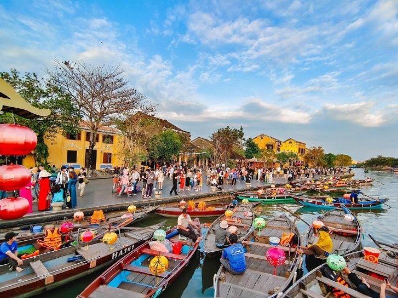 Trải nghiệm Hội An vào xuân tấp nập nhộn nhịp