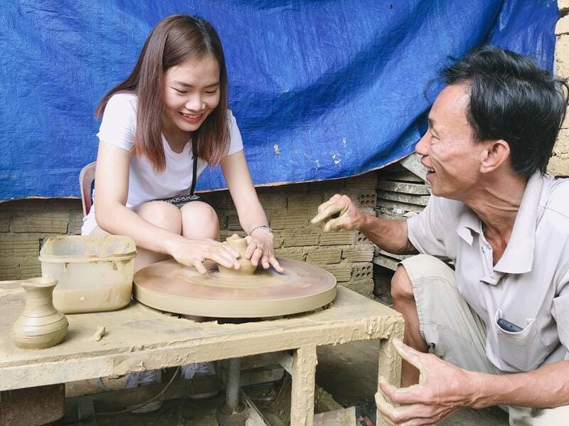Create pottery with your own hands, crafting unique pieces—an experience that is a must do in Hoi An!