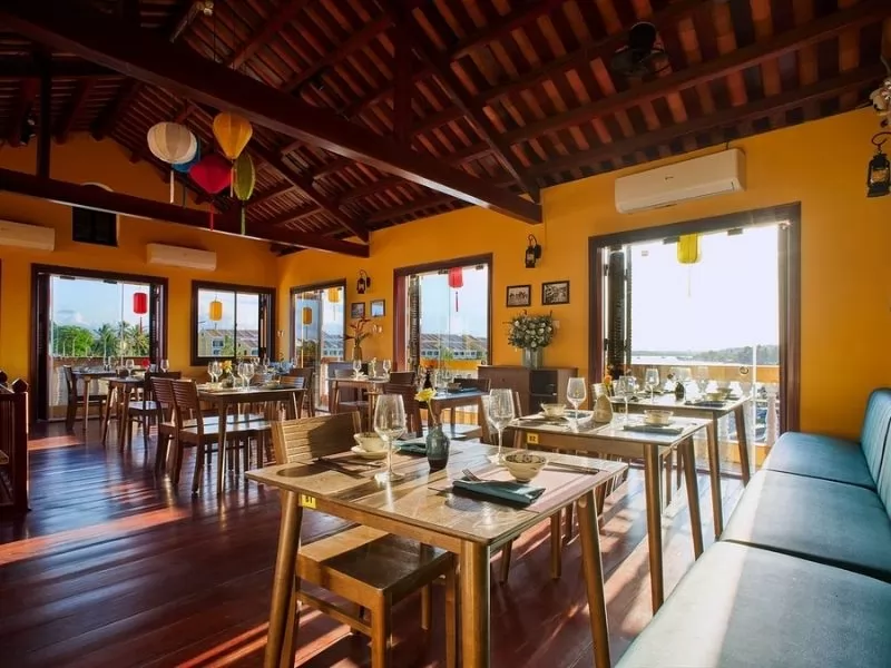 Faifoo Central Restaurant: M&oacute;n ngon Hội An được chế biến tinh tế