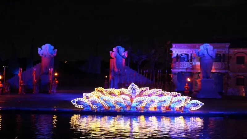 Giới b&aacute;o ch&iacute; d&agrave;nh nhiều lời khen cho show Hội An - K&yacute; Ức Hội An