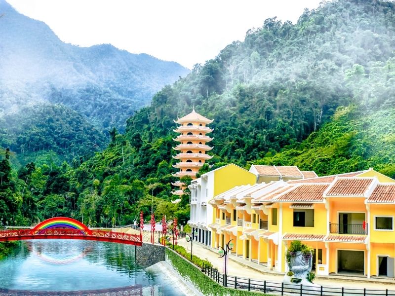 Hòa mình vào thiên nhiên trong khung cảnh hùng vĩ 