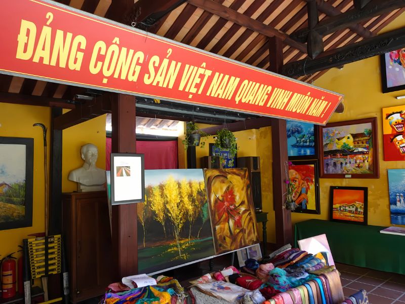 Hội An Art Gallery - Không gian nghệ thuật đa dạng và phong phú giữa lòng phố cổ Hội An.