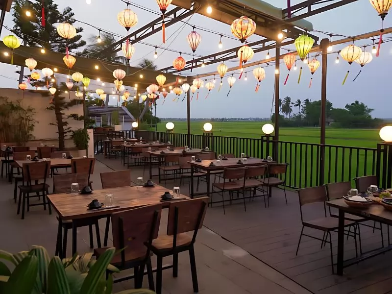 Hội An Beer Garden &ndash; kh&ocirc;ng gian sang trọng, đậm chất phố cổ với nhiều loại bia thủ c&ocirc;ng hấp dẫn