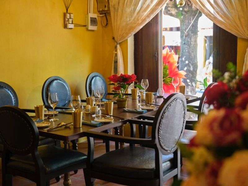 Hoi An Heart Restaurant: View phố cổ và sông Hoài tuyệt đẹp