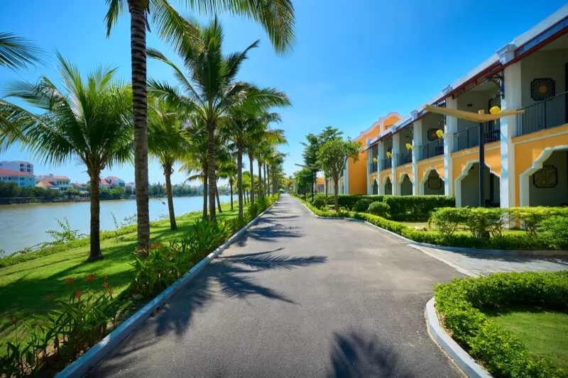 Hoi An Memories Resort & Spa l&agrave; điểm đến l&yacute; tưởng để bạn h&iacute;t thở bầu kh&ocirc;ng kh&iacute; trong l&agrave;nh