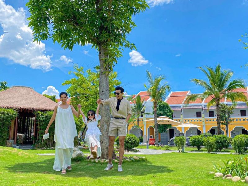Hoi An Memories Resort & Spa sở hữu vị trí ngay trung tâm phố cổ
