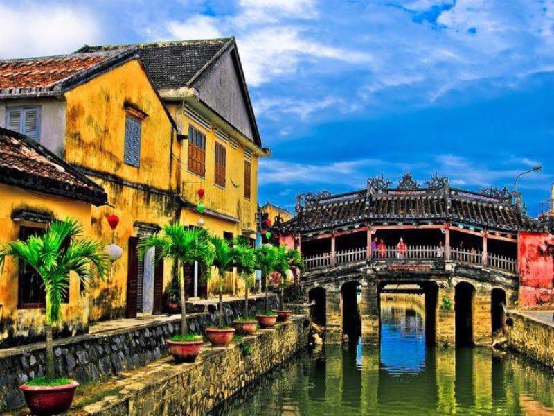 Hoi An travel guide in June, July - Peak season with bustling festivals