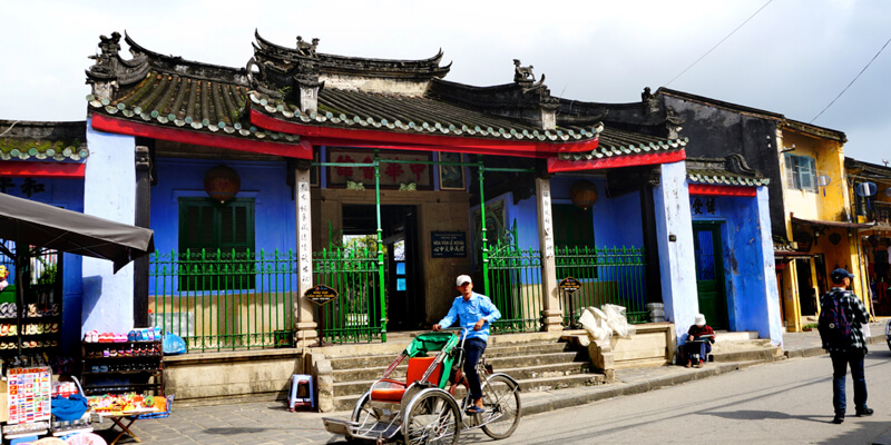 Một trong những kinh nghiệm du lịch Hội An không thể thiếu là tham quan Hội quán Trung Hoa