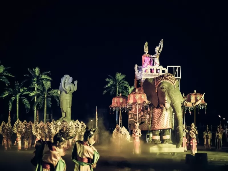 Huyền Tr&acirc;n C&ocirc;ng Ch&uacute;a ch&iacute;nh l&agrave; hiện th&acirc;n cho tinh thần d&acirc;n tộc, lu&ocirc;n sẵn s&agrave;ng v&igrave; nghiệp lớn của Tổ Quốc