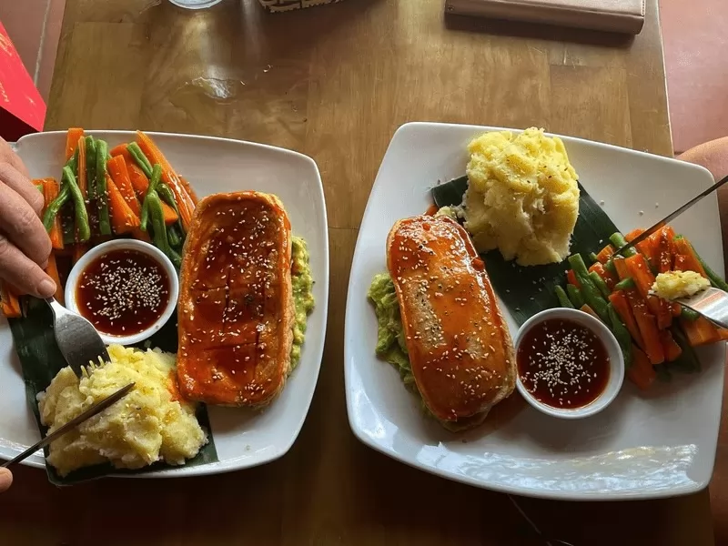 Delicious dishes at Ken Vegetarian & Coffee in Hoi An