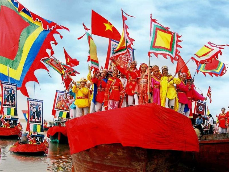 Khám phá lễ hội truyền thống tại Hội An, hòa mình vào nét văn hóa đặc sắc của phố cổ