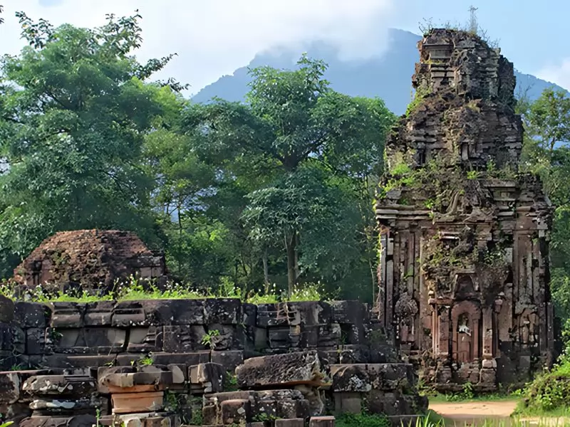 Kiệt t&aacute;c kiến tr&uacute;c của người Chăm Pa giữa n&uacute;i rừng Quảng Nam
