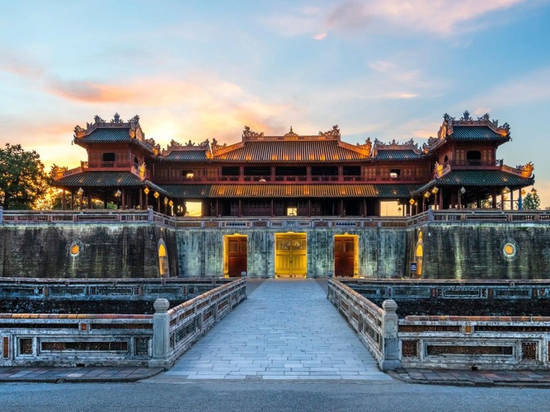 Kinh thành Huế còn là nơi tổ chức nhiều show diễn Việt Nam hoành tráng