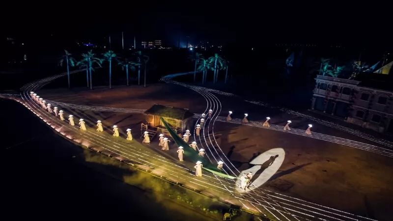 K&yacute; Ức Hội An l&agrave; show Hội An mang đậm n&eacute;t văn h&oacute;a Việt