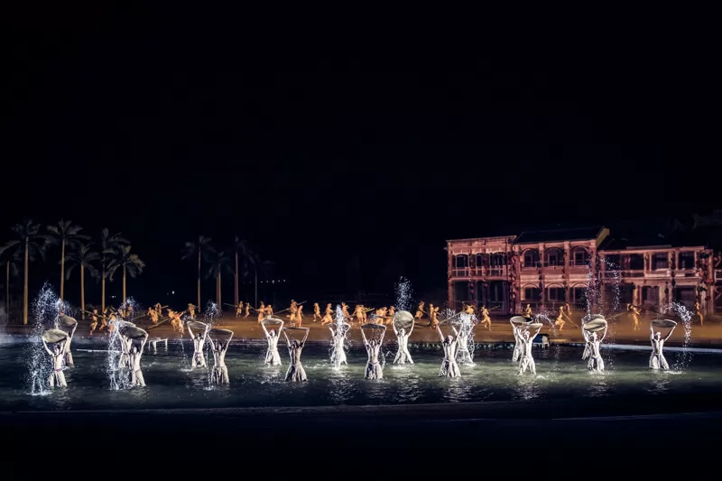 K&yacute; ức Hội An - Show diễn Hội An c&oacute; số lượng diễn vi&ecirc;n l&ecirc;n đến 500 người