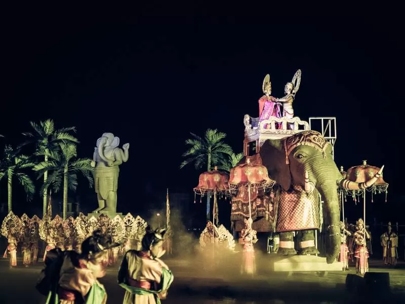 Lễ cưới lộng lẫy của Huyền Tr&acirc;n C&ocirc;ng Ch&uacute;a v&agrave; Quốc vương Chế M&acirc;n