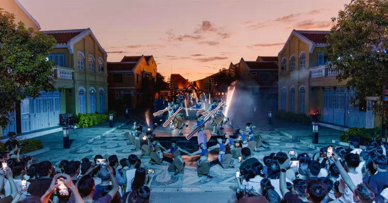 Lễ hội "Thắp sáng bầu trời - Light To Sky" tại Đảo Ký Ức Hội An