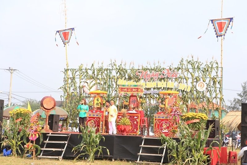 Lễ hội bắp nếp Cẩm Nam