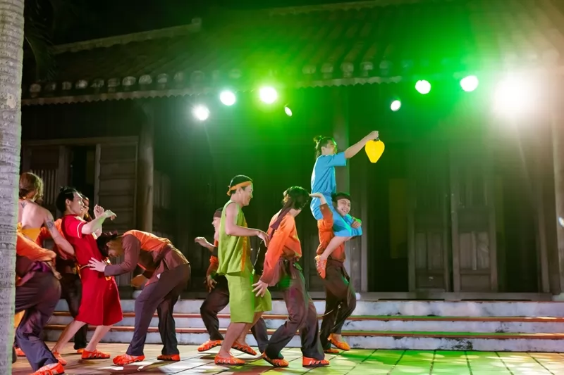 Minishow Trạng T&iacute; dựa tr&ecirc;n c&acirc;u chuyện cậu b&eacute; th&ocirc;ng minh đất Việt