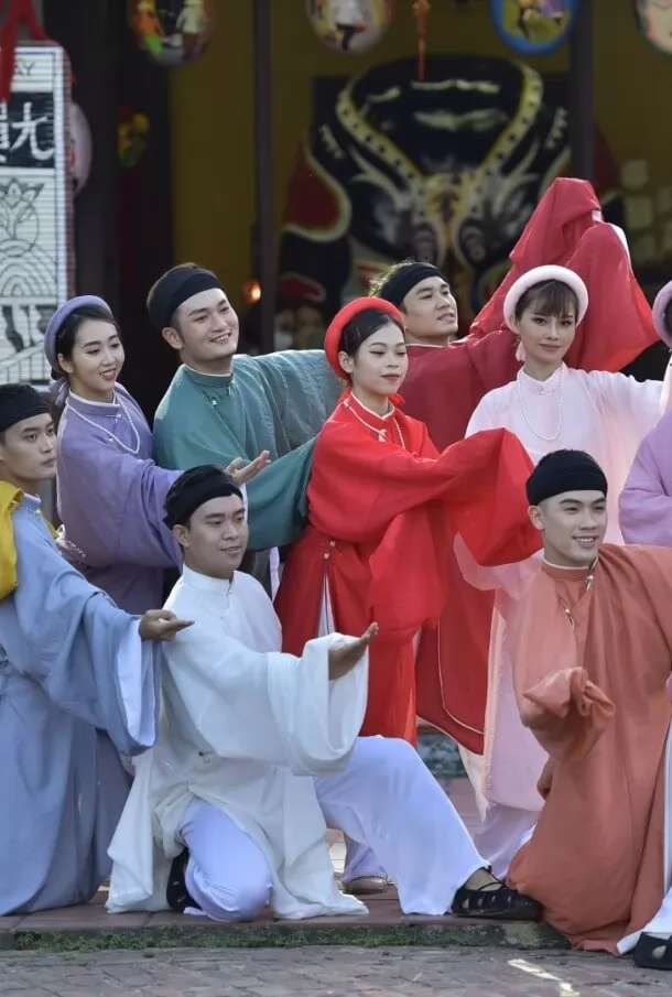 Minishow Việt Phục