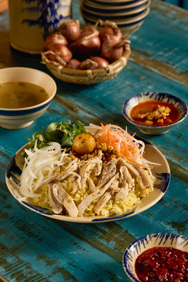 Món cơm gà hấp dẫn tại Hoi An Cuisine Restaurant