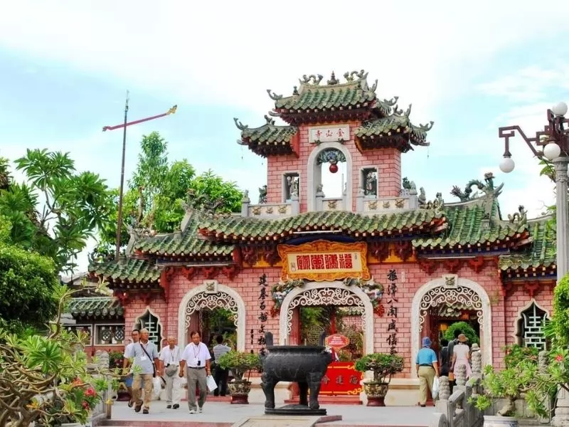 N&eacute;t đẹp kiến tr&uacute;c của Ch&ugrave;a Ph&uacute;c Kiến Hội An