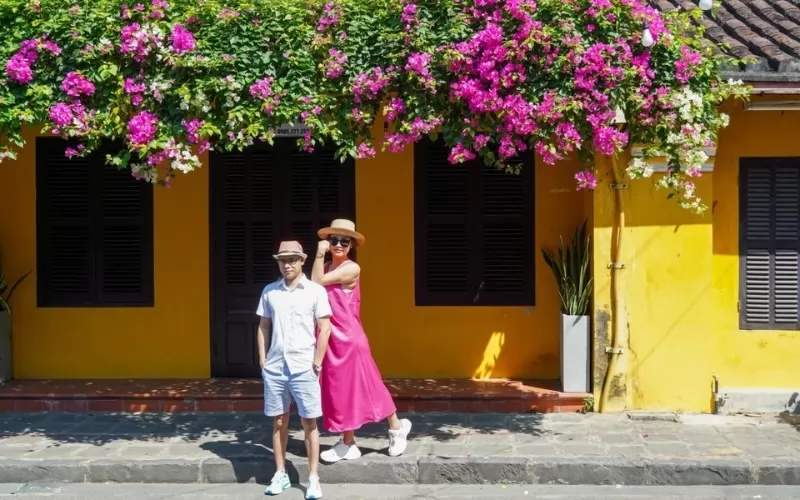 Ngôi nhà hoa giấy ở Hội An