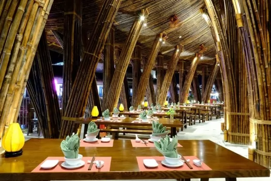 Nh&agrave; h&agrave;ng N&oacute;n L&aacute; -&nbsp; một t&aacute;c phẩm kiến tr&uacute;c độc đ&aacute;o