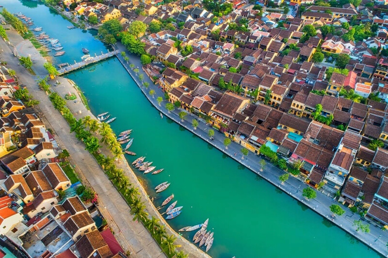 Hoi An experiences distinct weather patterns throughout the year