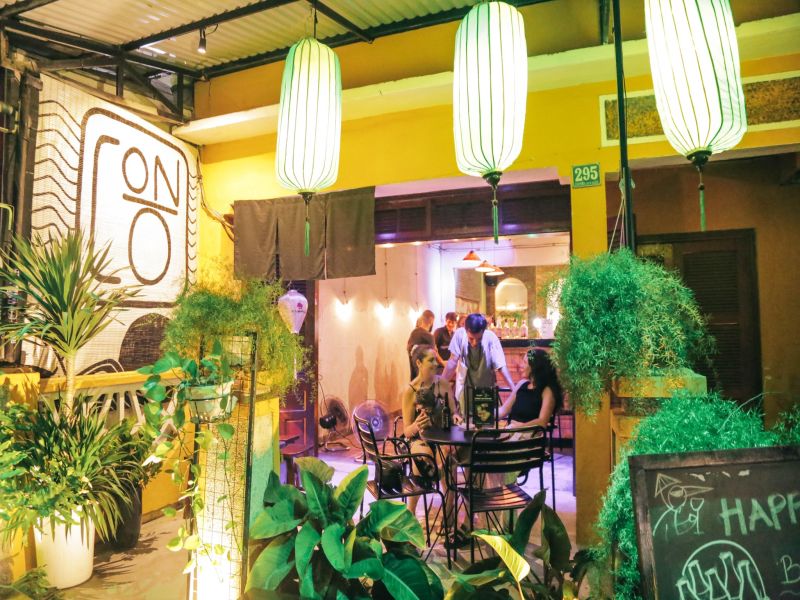 Quán bar ở Hội An mang đậm dấu ấn Việt Nam