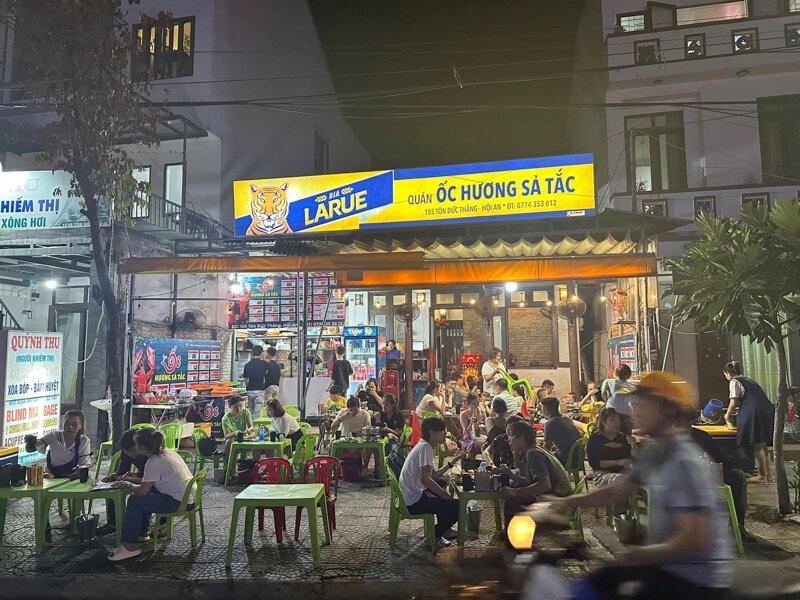 Quán Ốc Hương Sả Tắc