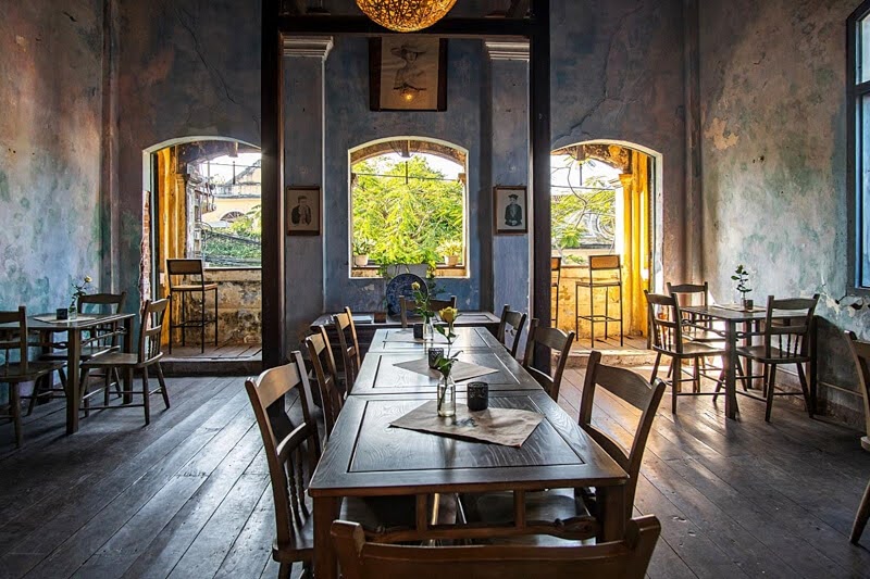 Không gian làm việc đầy lắng đọng của The Hill Station Hoi An